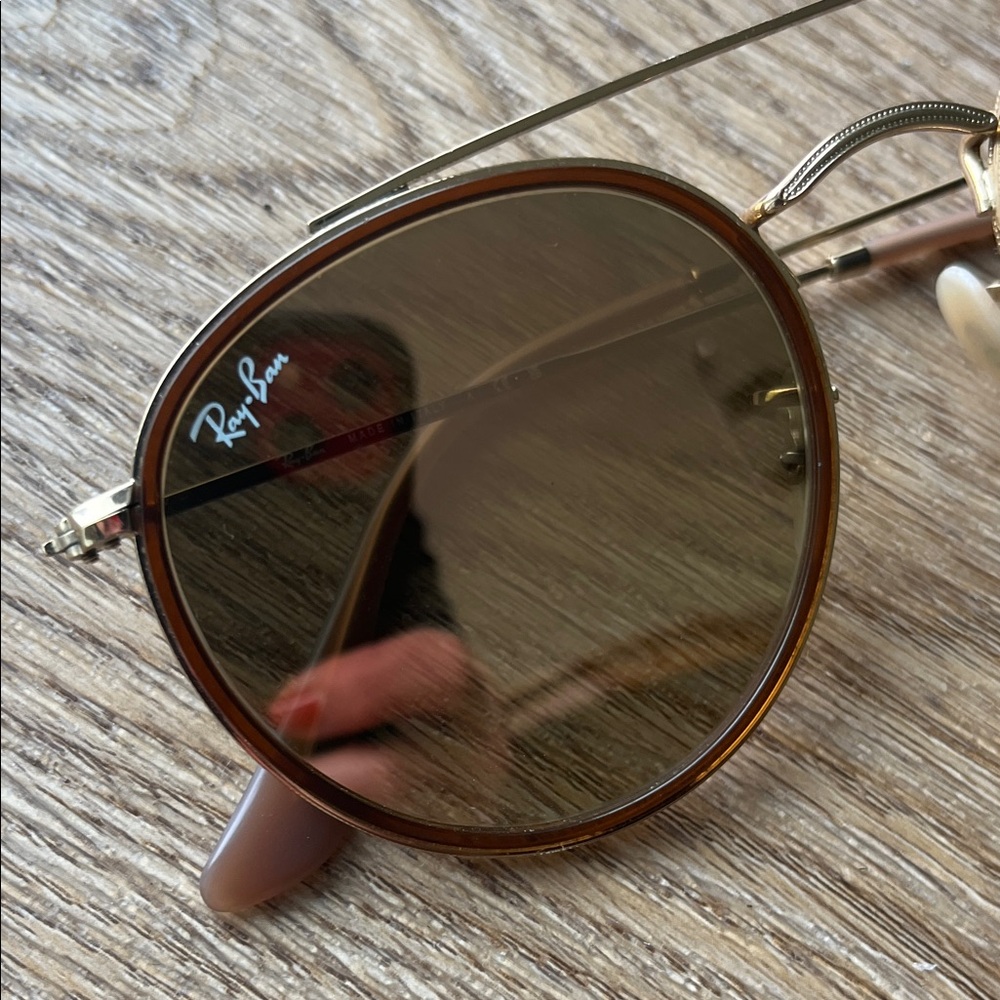 Ray-Ban Classic Brown Round Sunglasses - Picture 2 of 6